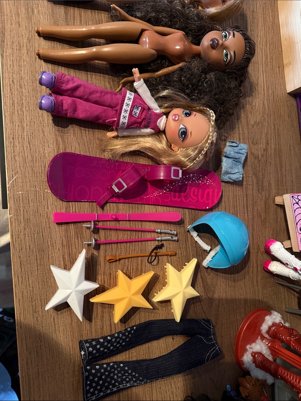 Small bratz bundle - Picture 2 of 2